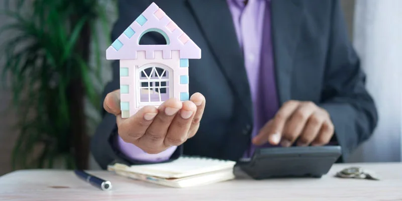 What Are the Risks of Buying Off-Plan vs Ready Property in Dubai
